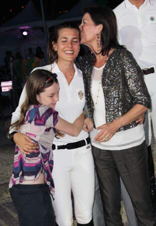 En 2010 lors du 15e Jumping International de Monte-Carlo avec sa sœur Alexandra et sa mère