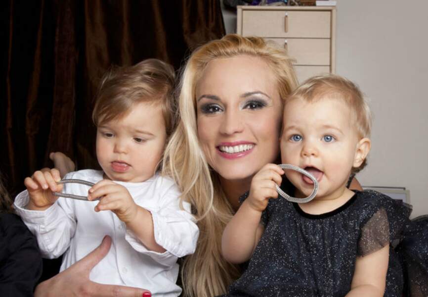 Fin 2013 Elodie Gossuin s'embarquait pour une vie à 6 avec la naissance de Léonard et Jospéhine