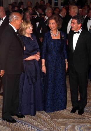 Oscar de la Renta, Hillary Clinton, Sofia d'Espagne et Antonio Banderas 
