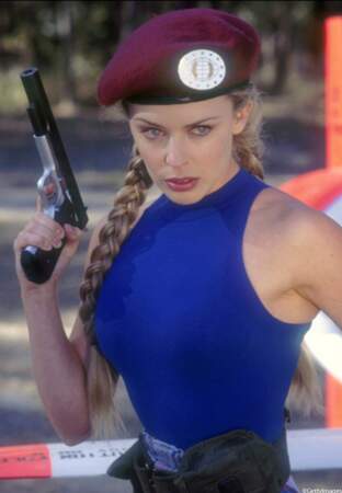 Kylie Minogue joue le LieutenantCamille dans Street Fighter