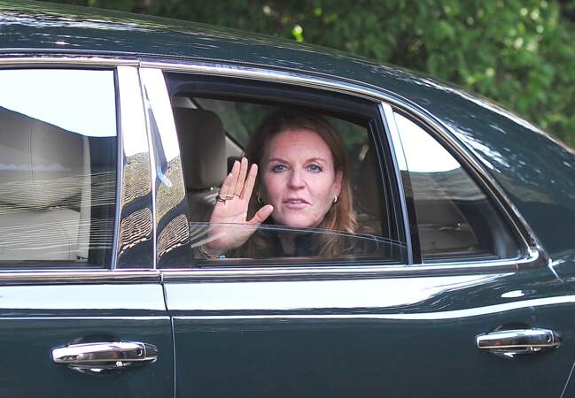 La duchesse d'york, Sarah Ferguson arrive à l'église