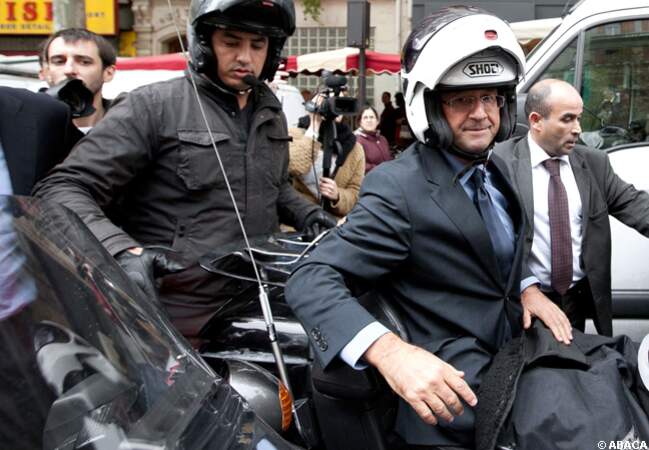 François Hollande sur son scooter