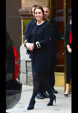 Princesse Kate au sortir de son hôtel, ultrachic pour la Grosse Pomme