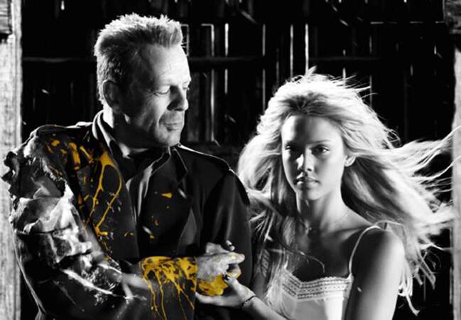 Sin City, en 2005, est l'adaptation très personnelle de la BD de Franck Miller. Bruce Willis rencontre Jessica Alba