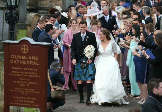 Le couple s'est dit oui en la cathédrale de Dunblane, la ville natale du marié