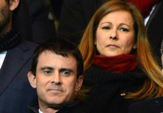 Manuel Valls et Anne Gravoin au parc des Princes pour PSG-Barca