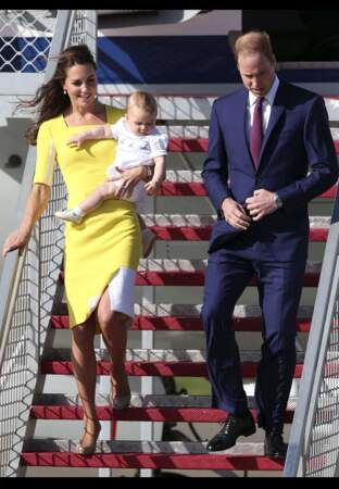 La famille royale tout sourire d'arriver en Australie