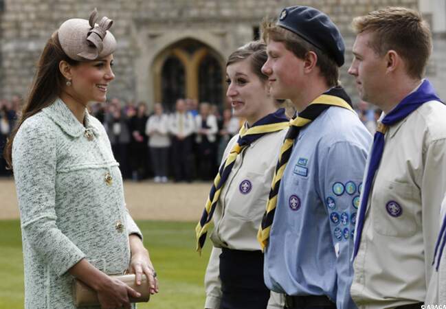 Kate rencontre les jeunes distingués par le Prix du scoutisme de la Reine