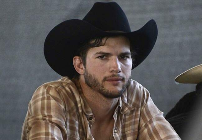 Ashton Kutcher, inspiration Cowboy, à un festival musical