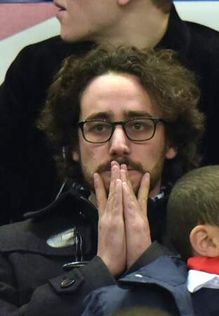 Thomas Hollande, le fils du président de la République, angoissé devant le match