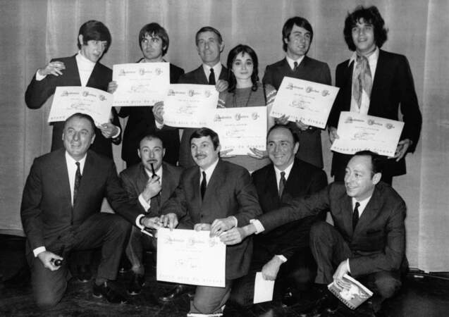 Michel Delpech reçoit le grand prix du disque en 1969. Sa carrière est lancée