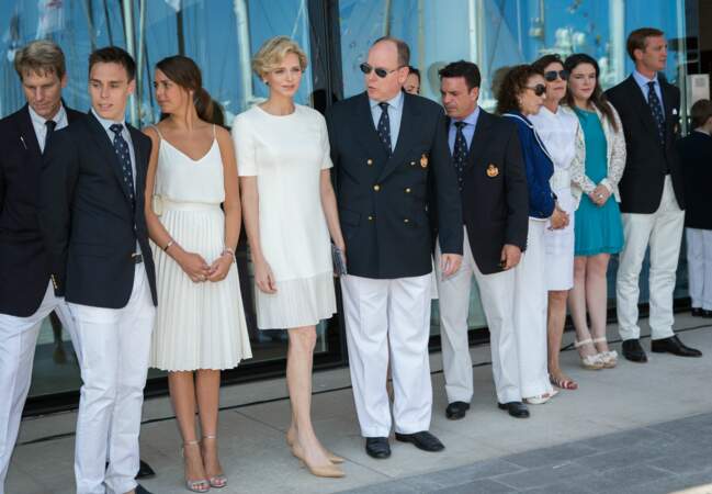 Charlène et Albert de Monaco posent devant les photographes (c) Abaca