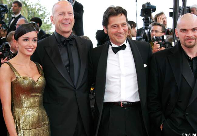 A Cannes, Jenifer présente Over the edge aux côtés de Bruce Willis
