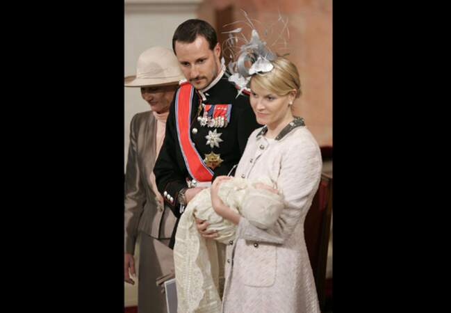 17 avril 2004 Baptême de la princesse Ingrid Alexandra, fille de la princesse Mette-Marit et d'Haakon de Norvège