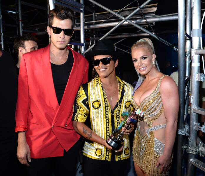 Britney Spears avec Mark Ronson et Bruno Mars