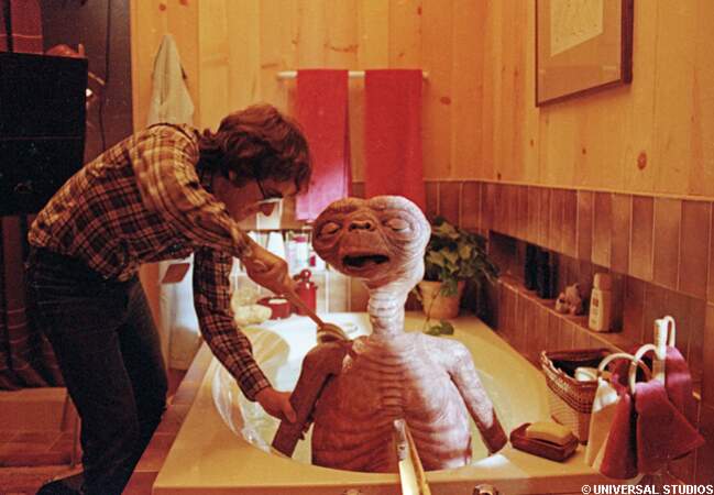 Steven Spielberg dirige ET sur le tournage