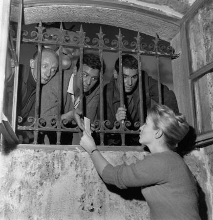 Roger Hanin, Robert Hussein et Lucien Raimbourg dans les rôles de trois résistants dans "La Sentence" (1959)