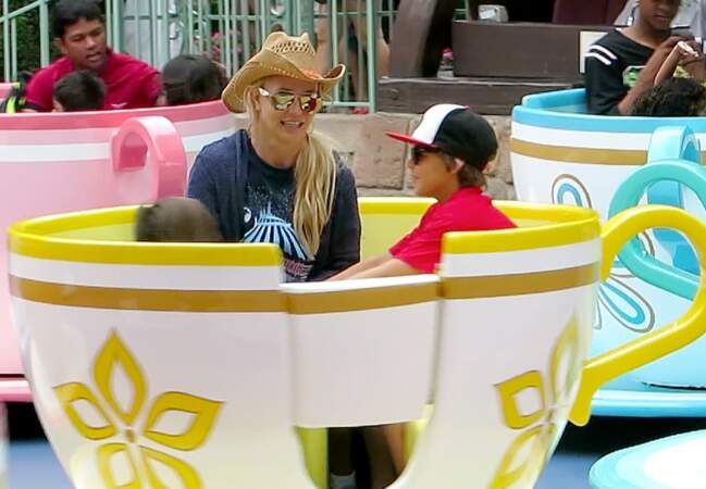 Britney Spears et ses enfants à Disneyland