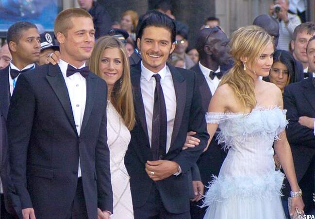 Orlando Bloom, entouré de Diane Kruger, Brad Pitt et Jennifer Aniston pour la présentation de Troie