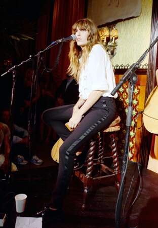 Septembre 2013 Pantalon de smoking et chemise blanche lors d’un concert exceptionnel à New York