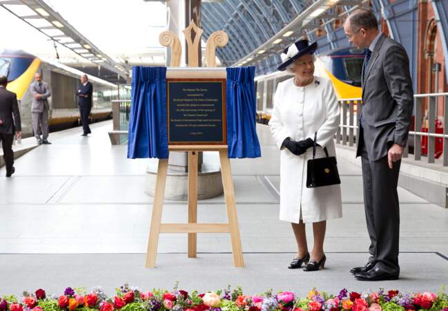 Elizabeth II célèbre les 20 ans de l'ouverture d'Eurotunnel à Londres