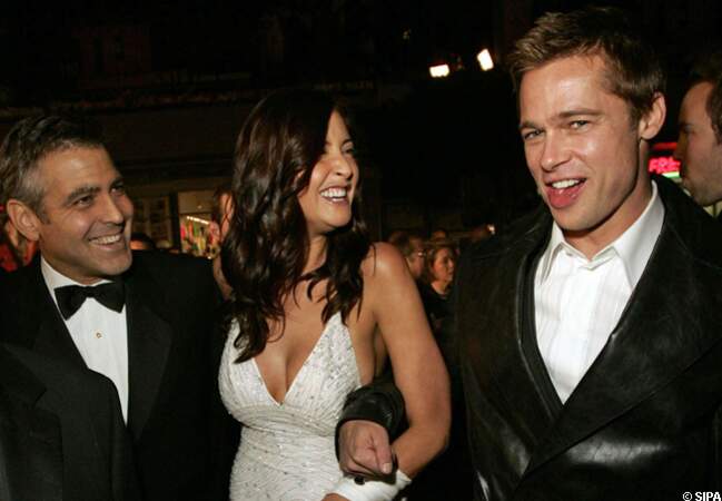 George Clooney, Lisa Snowden et Brad Pitt à l'avant-première d'Ocean's Twelve en 2004