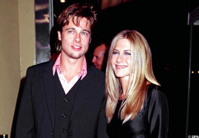 Brad Pitt en couple avec Jennifer Aniston à l'avant-première de Fight Club en 1999
