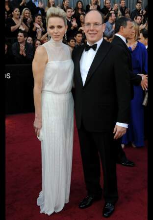 Ultraglamour en blanc immaculé pour les Oscars en février 2012