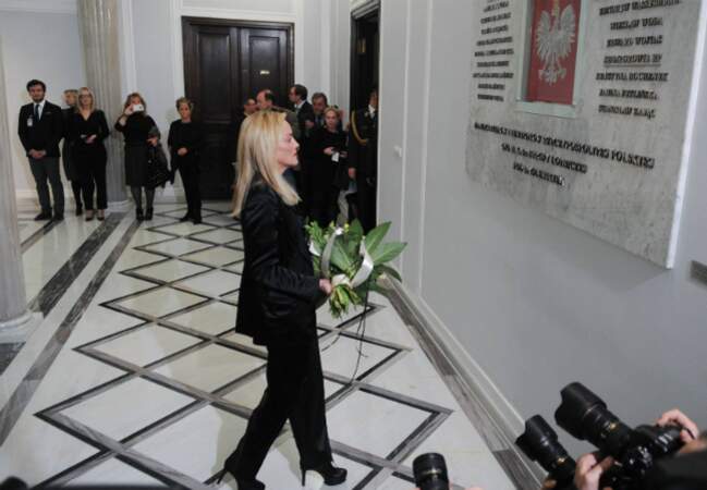 Sharon Stone visite le Parlement polonais