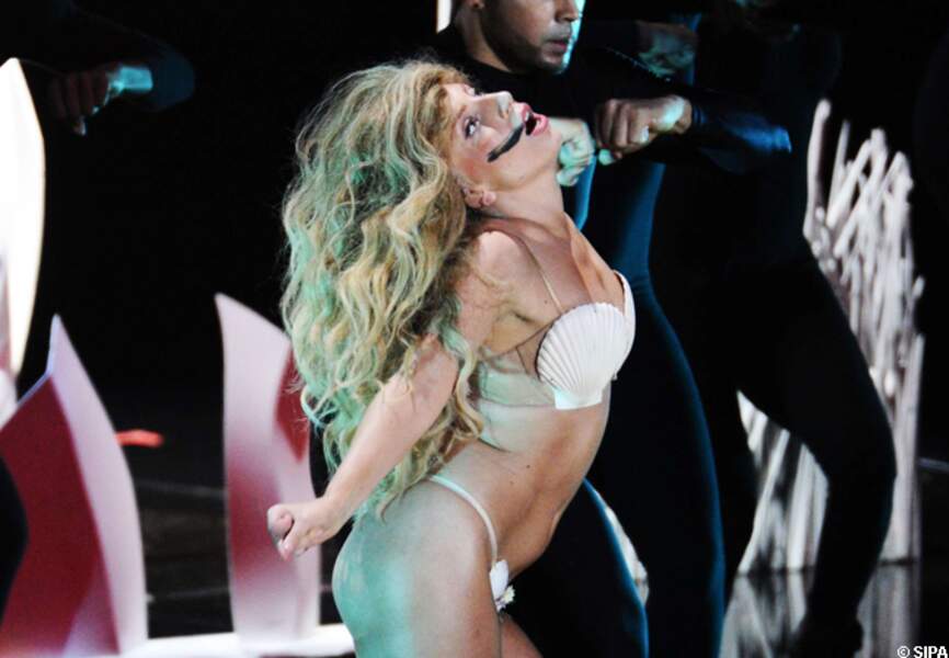 Lady Gaga en pleine performance