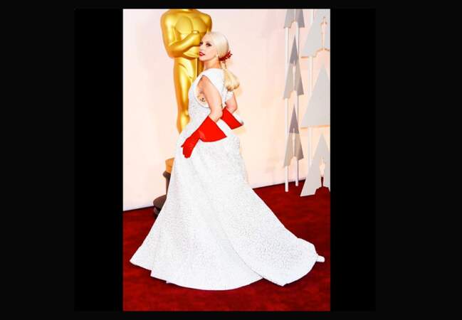 Lady Gaga, brillante sur le tapis rouge