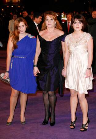 En mars 2009 mère et filles paradent sur red-carpet pour l’avant-première de The Young Victoria
