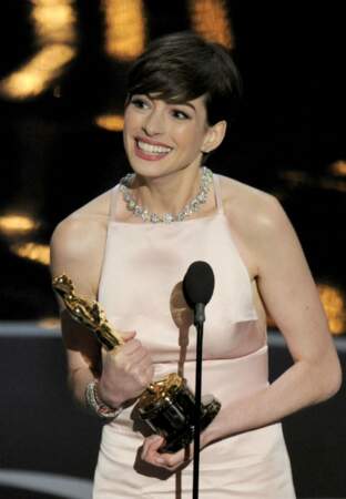 D'ailleurs Anne Hathaway est même repartie avec une statuette