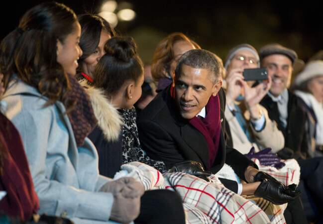 Barack Obama glisse quelques mots à ses filles