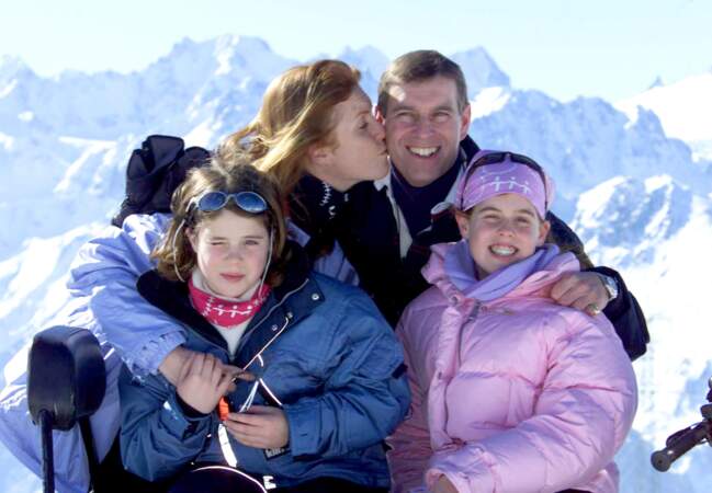 Vacances familiales au ski pour le prince Andrew et Sarah Fergusson 