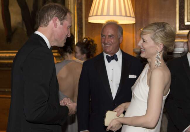 Le prince William tout sourire face à Cate Blanchett hilare