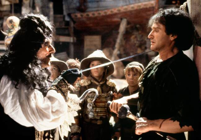 Ici dans le rôle d'un Peter Pan adulte face au Capitaine Crochet joué par Dustin Hoffman, dans "Hook" (1991)