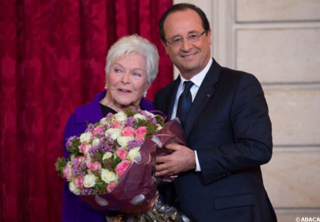 Line Renaud a reçu un magnifique bouquet de fleurs de François Hollande