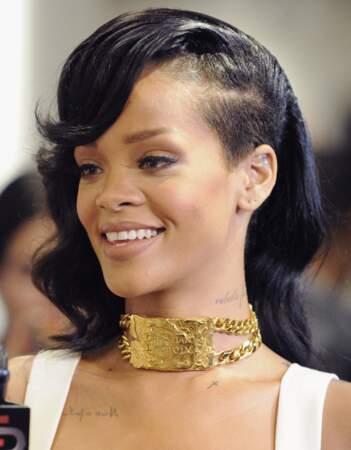 Fin 2012, Rihanna porte un side-cut, des millions de fan l'imitent