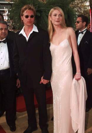 Brad Pitt et Gwyneth Paltrow arrivent aux Oscars en 1996 