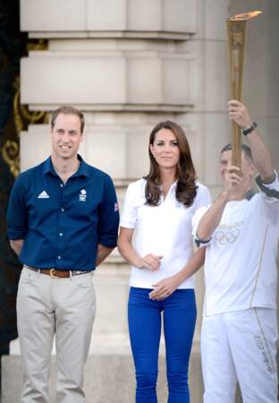 Lors des JO de Londres, en août 2012, Kate a aussi eu le privilège d'accueillir la flamme olympique