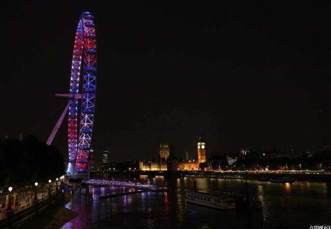 Illuminations londoniennes en l'honneur du "royal baby"
