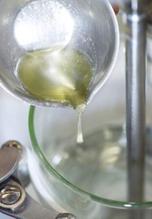 C'est la synergie de neuf huiles essentielles purifiantes (lemongrass, mélisse... ) qui fait toute la différence.
