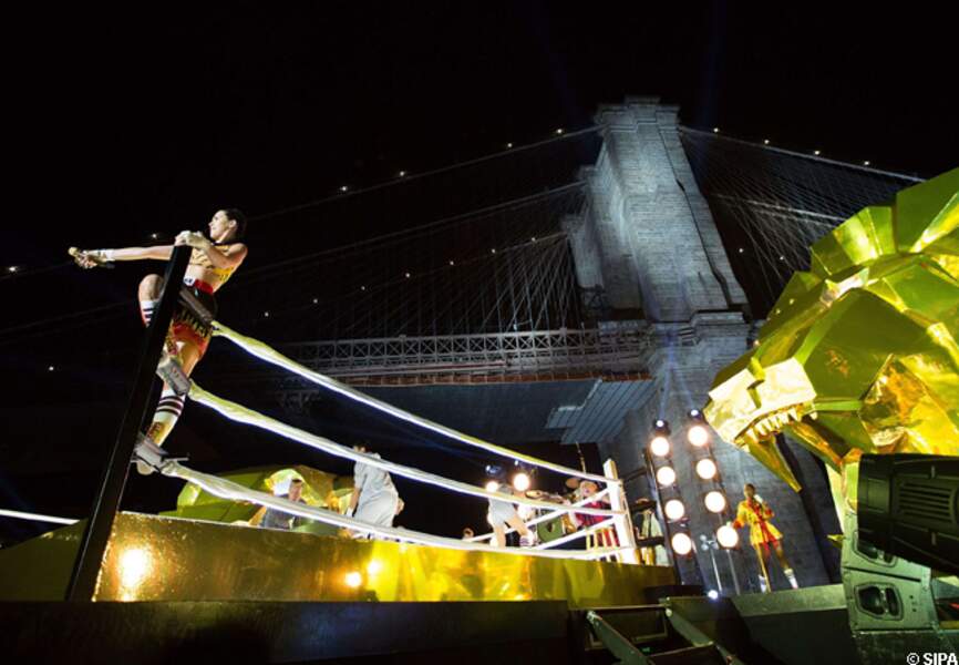 Katy Perry avait installé un ring au pied du pont de Brooklyn