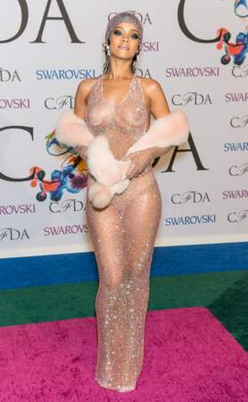 Rihanna en Adam Selman, de filet vêtue