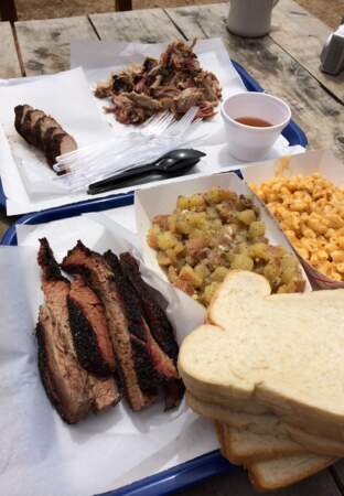 Le plat typique "barbecue" chez Blue Ox à Austin, Texas