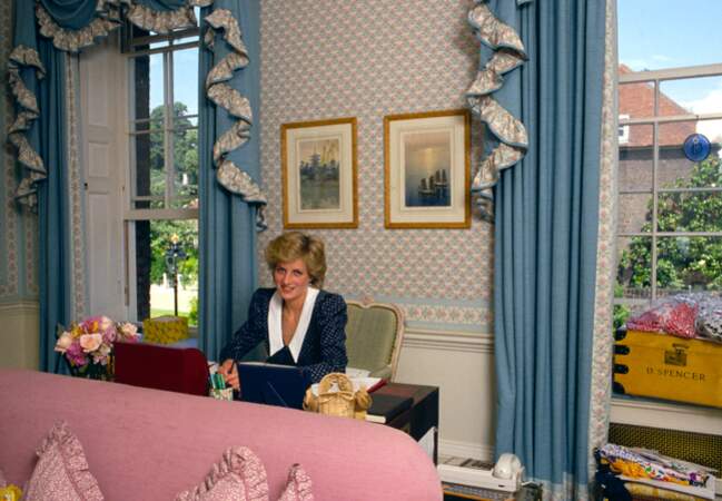 Diana dans son bureau, en 1985
