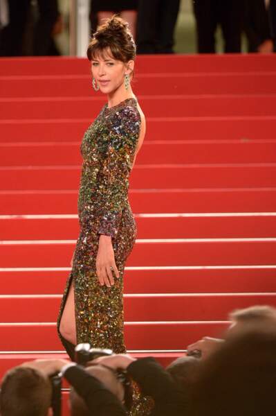 Sophie Marceau en robe Saint Laurent par Hedi Slimane et bijoux Chopard 