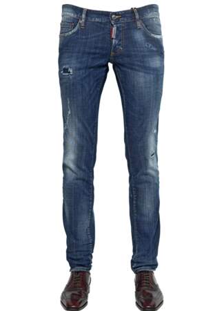 Dsquared, Jeans en denim stretch délavé coupe slim, 395€