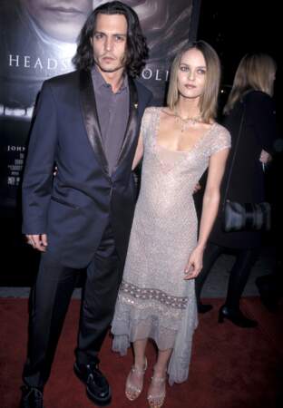 Vanessa Paradis en robe bohème aux côtés de Johnny Depp